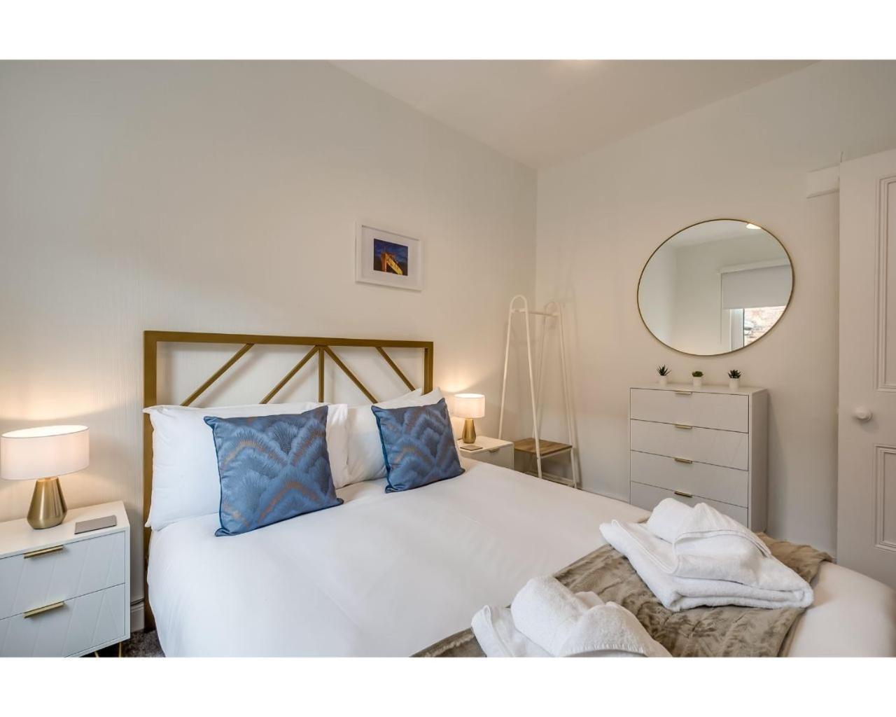 Central Belfast Apartments Chic Luxe R&R Room photo