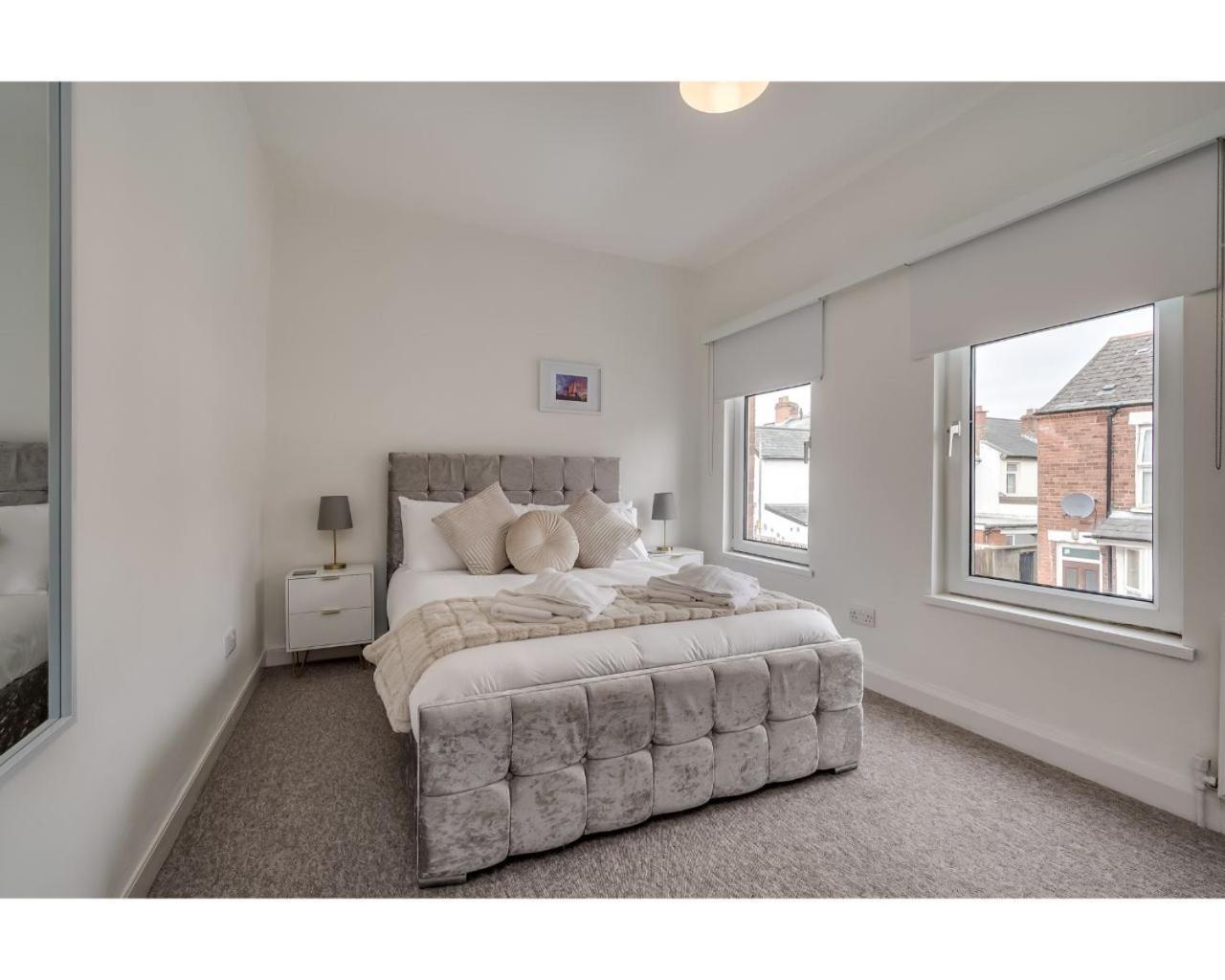 Central Belfast Apartments Chic Luxe R&R Room photo