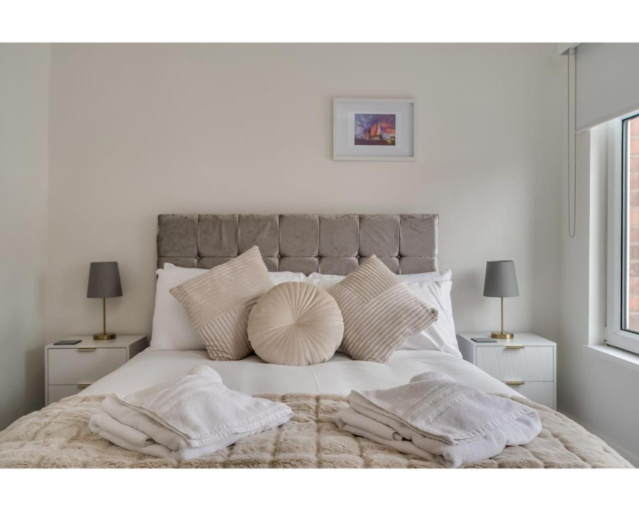 Central Belfast Apartments Chic Luxe R&R Room photo