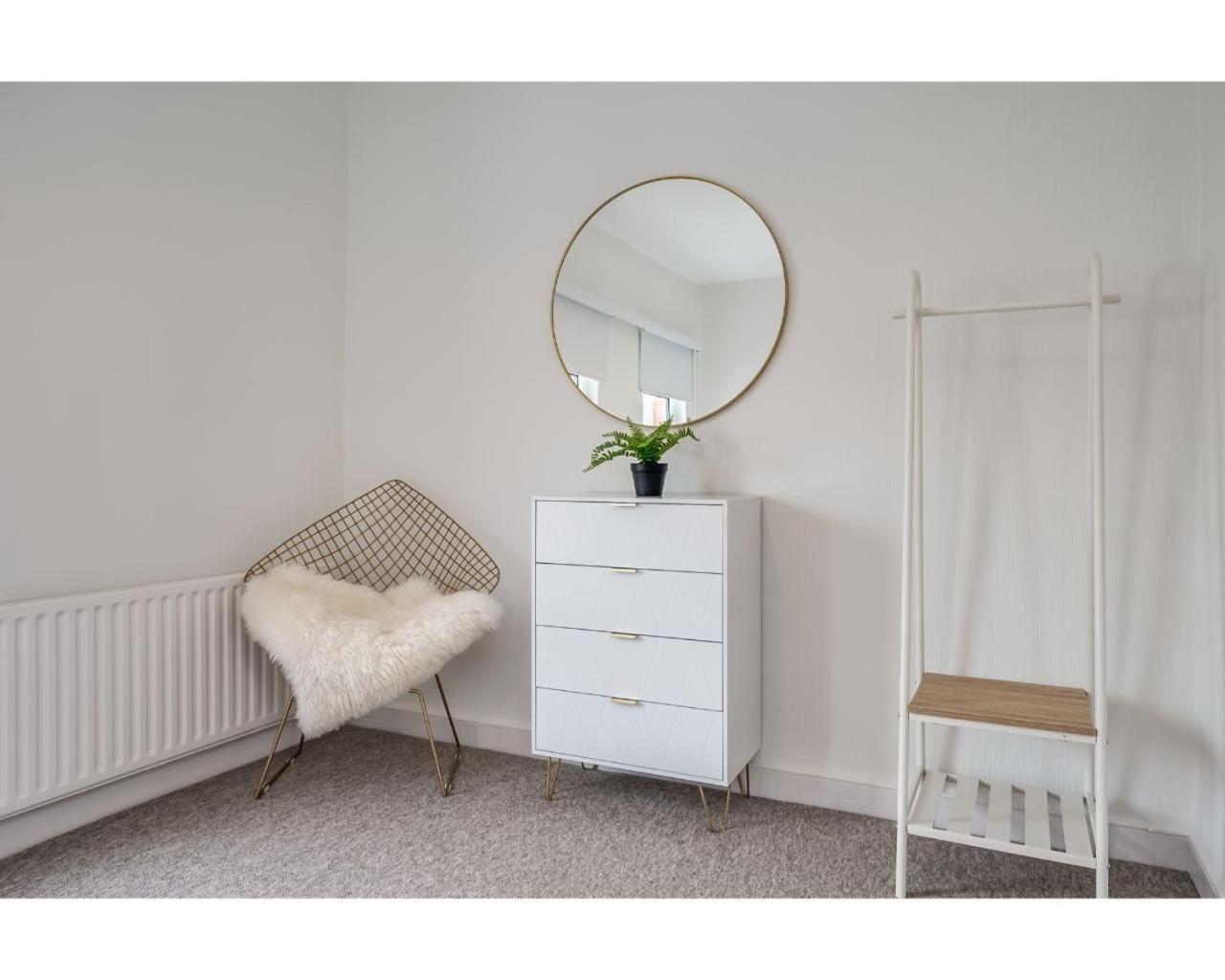 Central Belfast Apartments Chic Luxe R&R Room photo